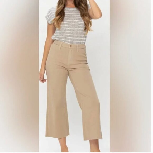 Judy Blue Denim - Judy Blue Khaki Garment Dyed Crop Wide Leg Raw Hem Khaki Neutral Jeans size 3/26